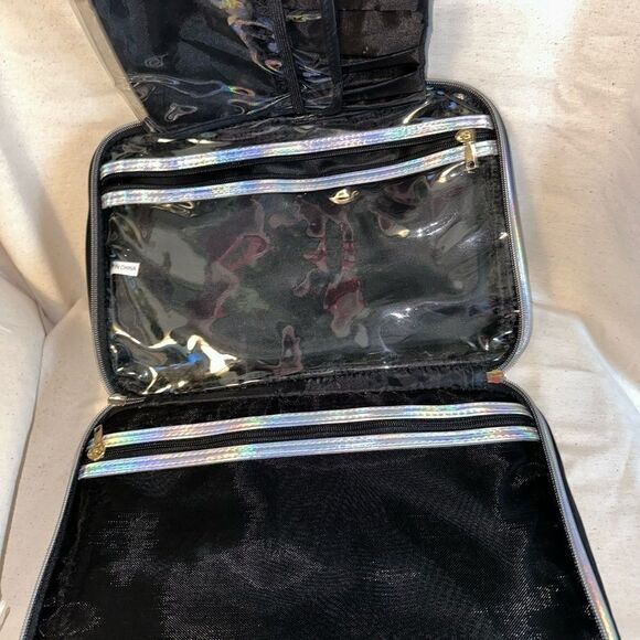 BEBE toiletries/makeup travel zip bag NWOT - Picture 5 of 7